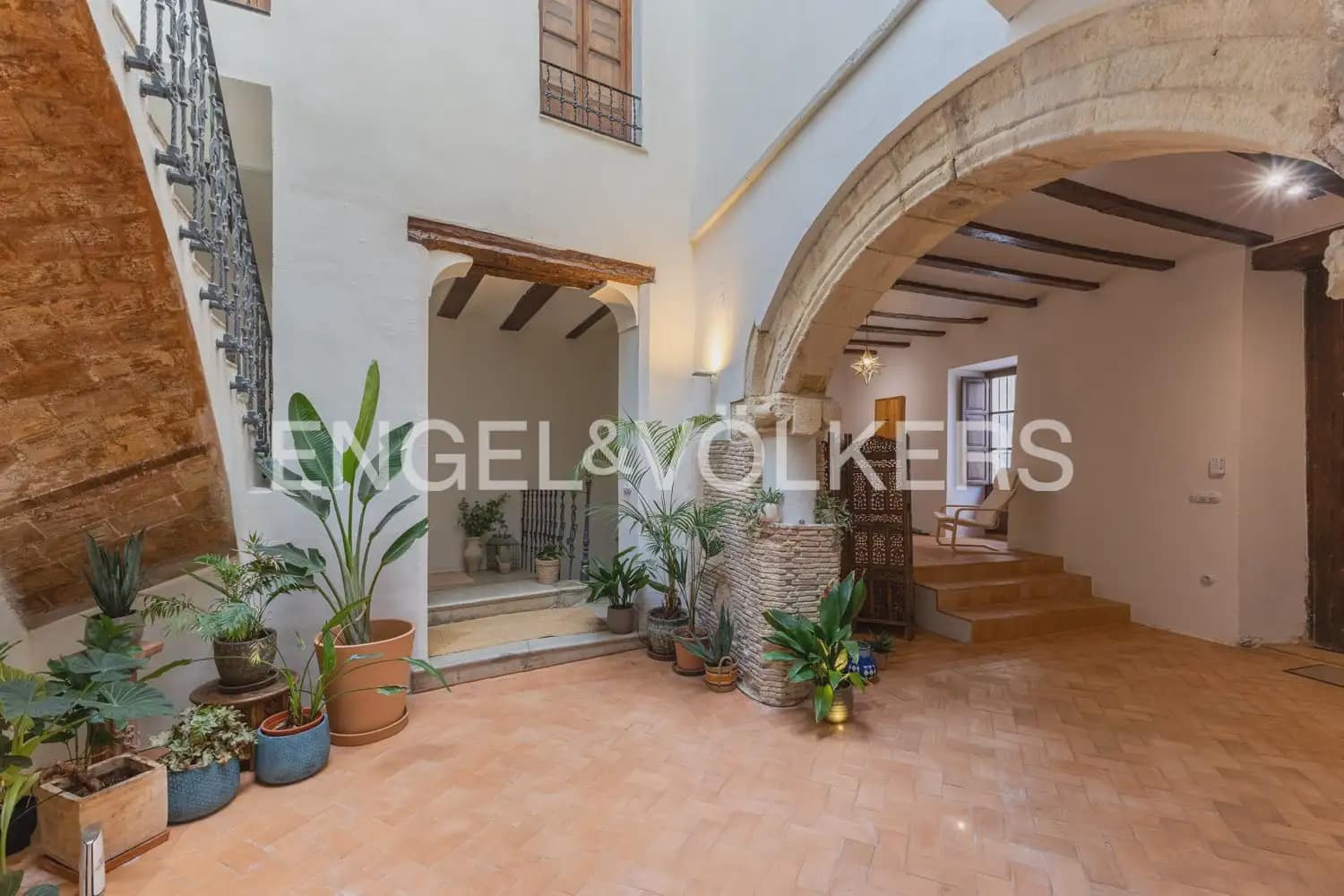 6 soveværelse Byhus til salg i Xativa med swimmingpool garage - € 795.000 (Ref: 9997555)