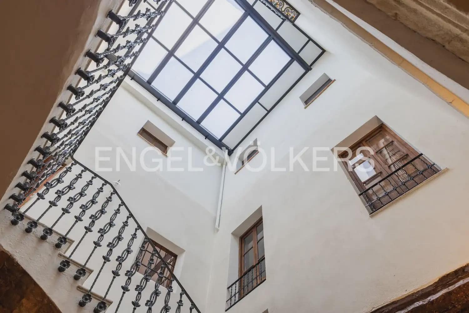 6 soveværelse Byhus til salg i Xativa med swimmingpool garage - € 795.000 (Ref: 9997555)