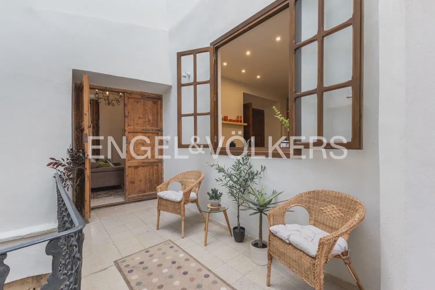 6 soveværelse Byhus til salg i Xativa med swimmingpool garage - € 795.000 (Ref: 9997555)