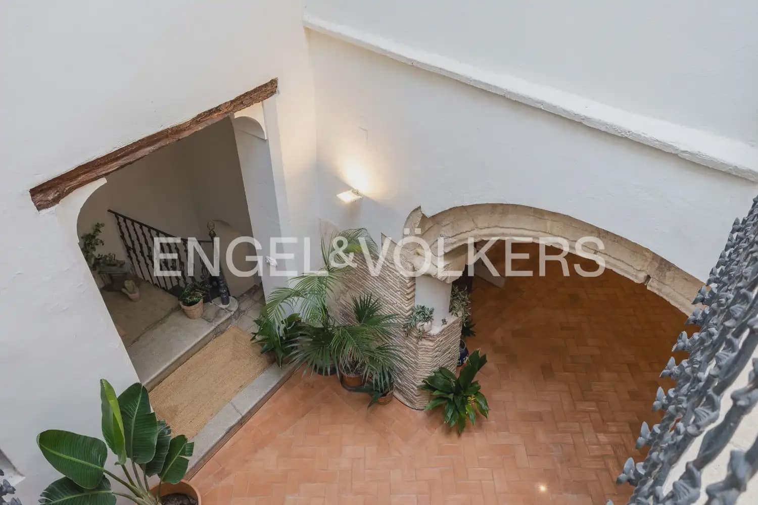 6 soveværelse Byhus til salg i Xativa med swimmingpool garage - € 795.000 (Ref: 9997555)