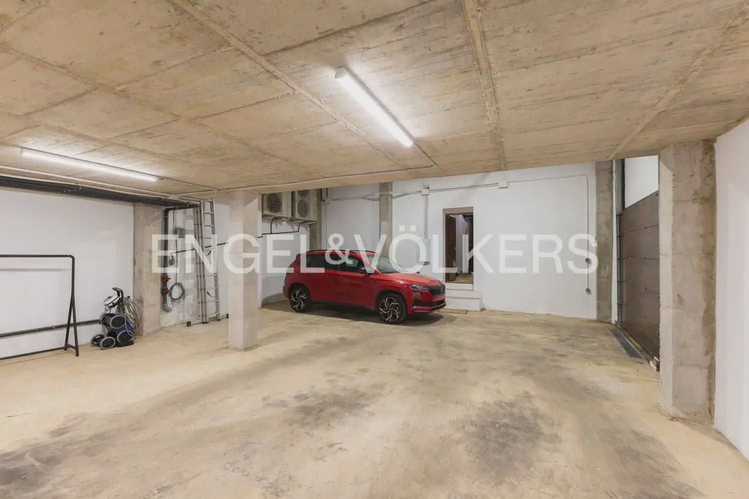 6 soveværelse Byhus til salg i Xativa med swimmingpool garage - € 795.000 (Ref: 9997555)