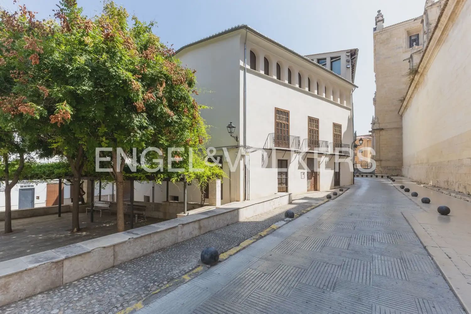 6 soveværelse Byhus til salg i Xativa med swimmingpool garage - € 795.000 (Ref: 9997555)