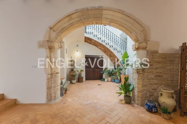 6 soveværelse Byhus til salg i Xàtiva med swimmingpool garage - € 795.000 (Ref: 9997555)