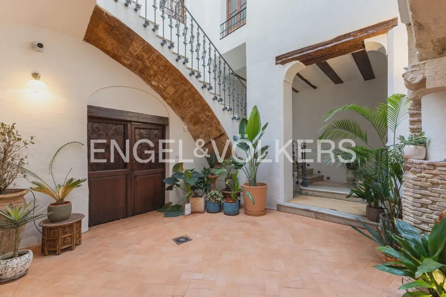 6 soveværelse Byhus til salg i Xativa med swimmingpool garage - € 795.000 (Ref: 9997555)