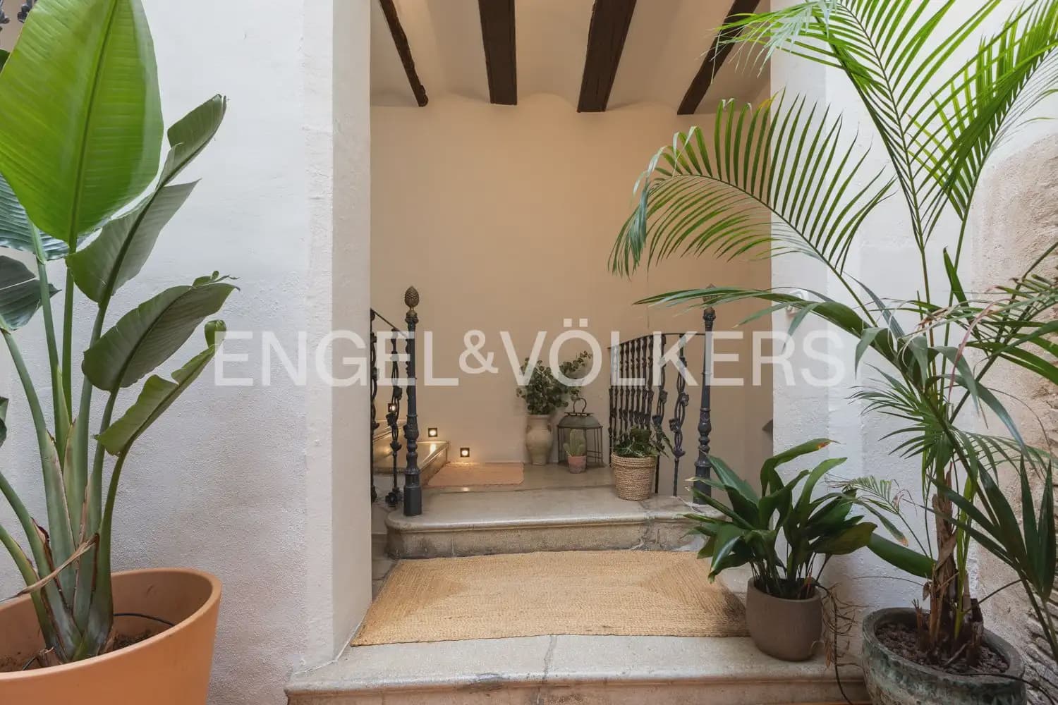 6 soveværelse Byhus til salg i Xativa med swimmingpool garage - € 795.000 (Ref: 9997555)