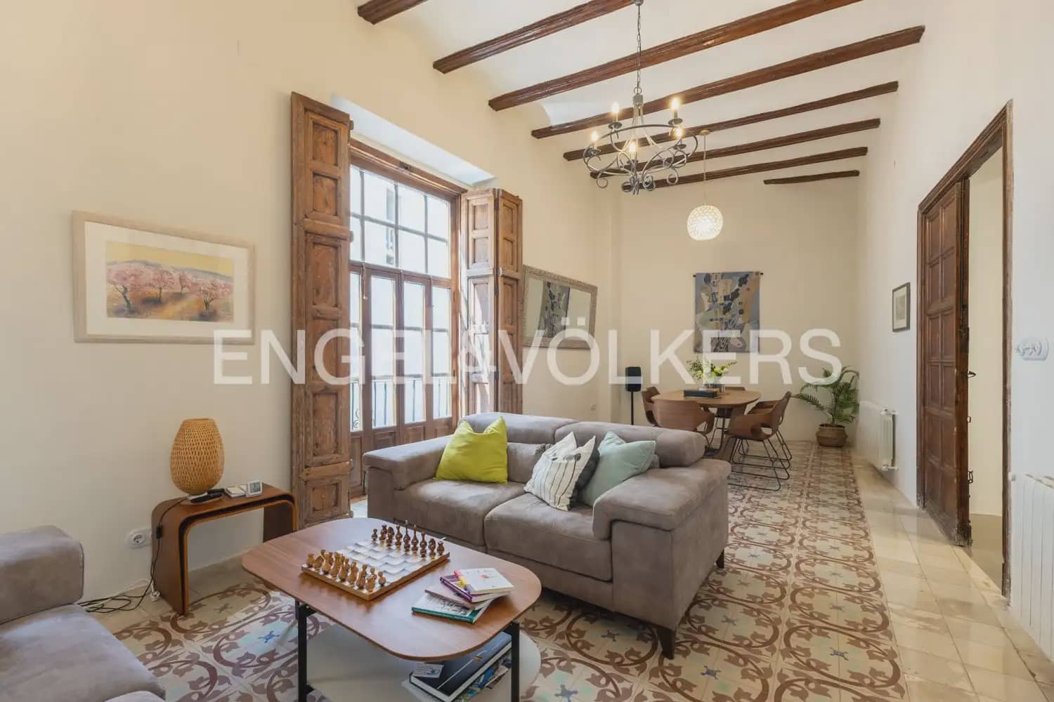 6 soveværelse Byhus til salg i Xativa med swimmingpool garage - € 795.000 (Ref: 9997555)
