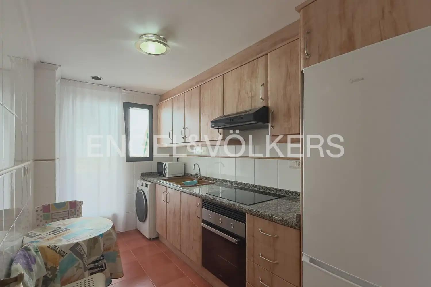 Appartement de 2 chambres à louer à Sedavi - 1 340 € (Ref: 9997670)