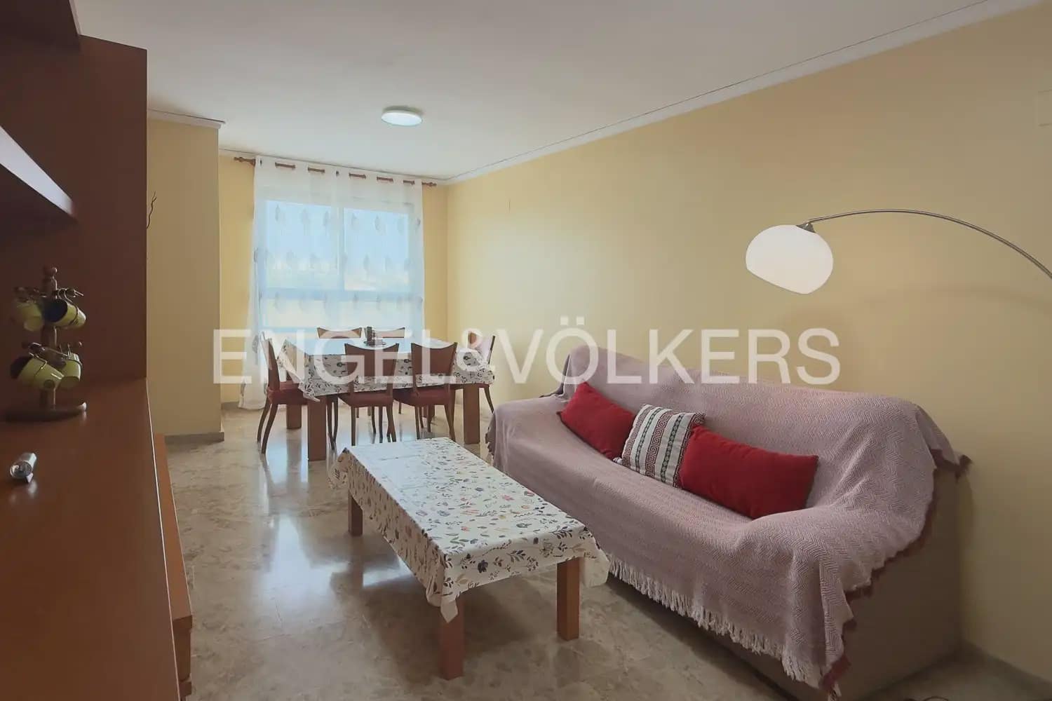 Appartement de 2 chambres à louer à Sedavi - 1 340 € (Ref: 9997670)