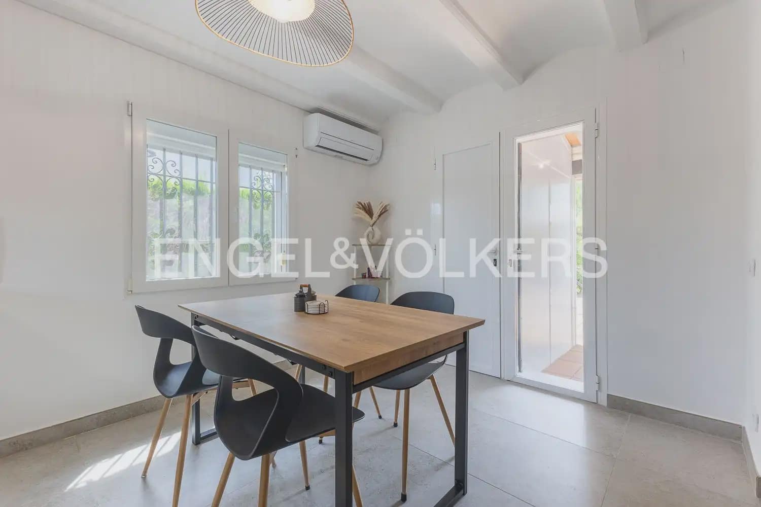 3 soverom Hus til salgs i Denia med svømmebasseng - € 399 000 (Ref: 9997671)