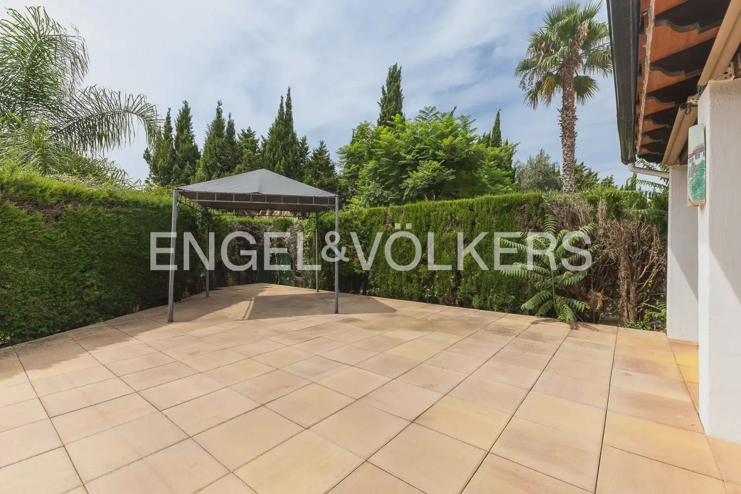 3 soverom Hus til salgs i Denia med svømmebasseng - € 399 000 (Ref: 9997671)