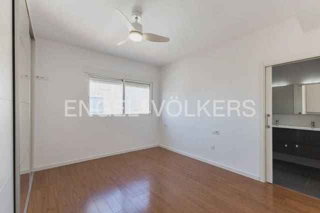 3 soverom Penthouse til leie i Algemesí med garasje - € 1 500 (Ref: 9997672)