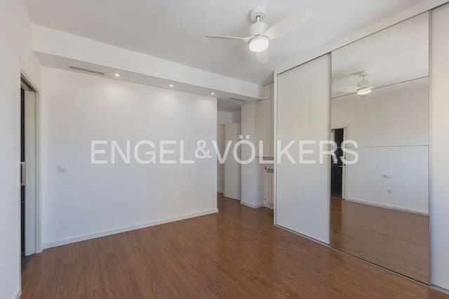 3 soverom Penthouse til leie i Algemesí med garasje - € 1 500 (Ref: 9997672)