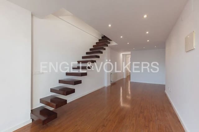 3 soverom Penthouse til leie i Algemesí med garasje - € 1 500 (Ref: 9997672)