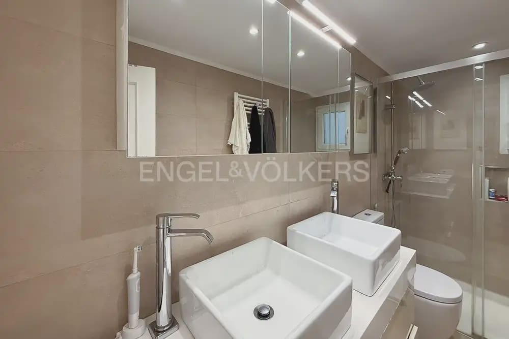 3 sovrum Lägenhet att hyra i Valencia stad med garage - 1 800 € (Ref: 9997954)