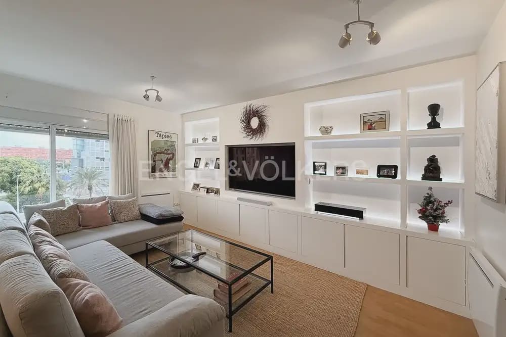 3 sovrum Lägenhet att hyra i Valencia stad med garage - 1 800 € (Ref: 9997954)