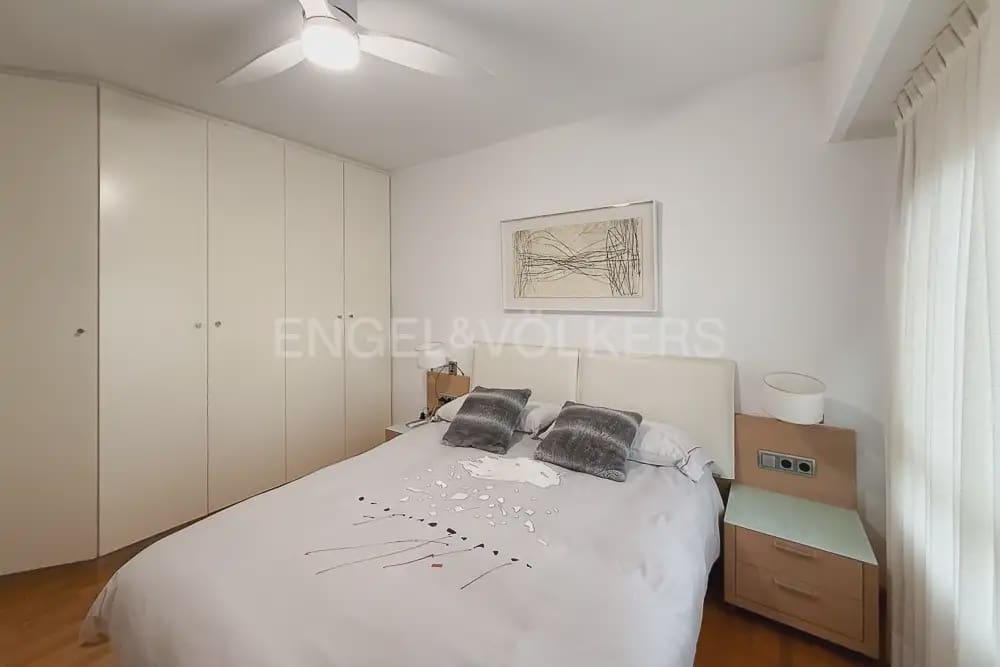 3 sovrum Lägenhet att hyra i Valencia stad med garage - 1 800 € (Ref: 9997954)