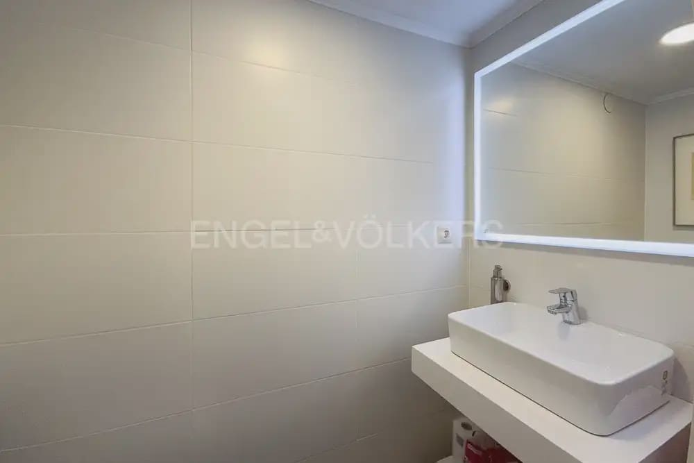 3 sovrum Lägenhet att hyra i Valencia stad med garage - 1 800 € (Ref: 9997954)