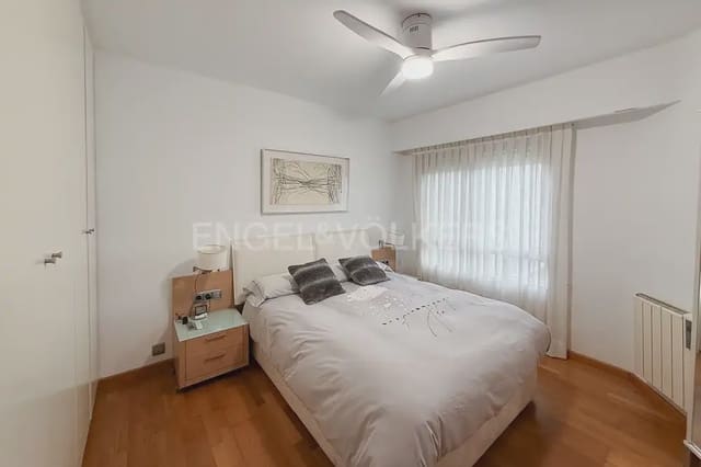 3 sovrum Lägenhet att hyra i La Creu Coberta, Valencia stad - 1 800 € (Ref: 9997954)