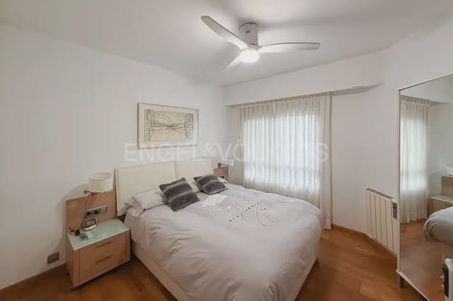 3 sovrum Lägenhet att hyra i La Creu Coberta, Valencia stad - 1 800 € (Ref: 9997954)