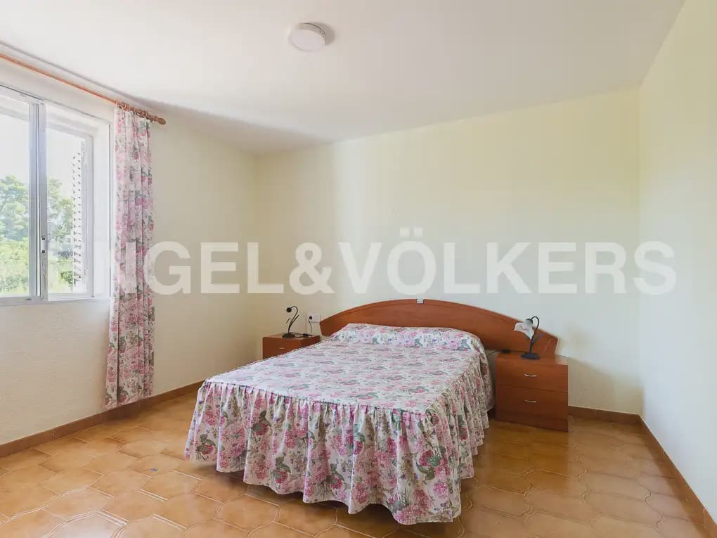 5 Zimmer Villa zu vermieten in Montserrat mit Pool - 1.500 € (Ref: 9997956)