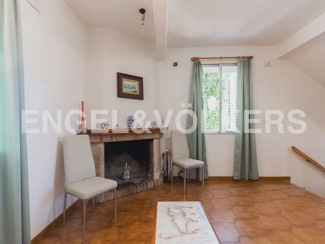5 sovrum Villa att hyra i Montserrat med pool - 1 500 € (Ref: 9997956)