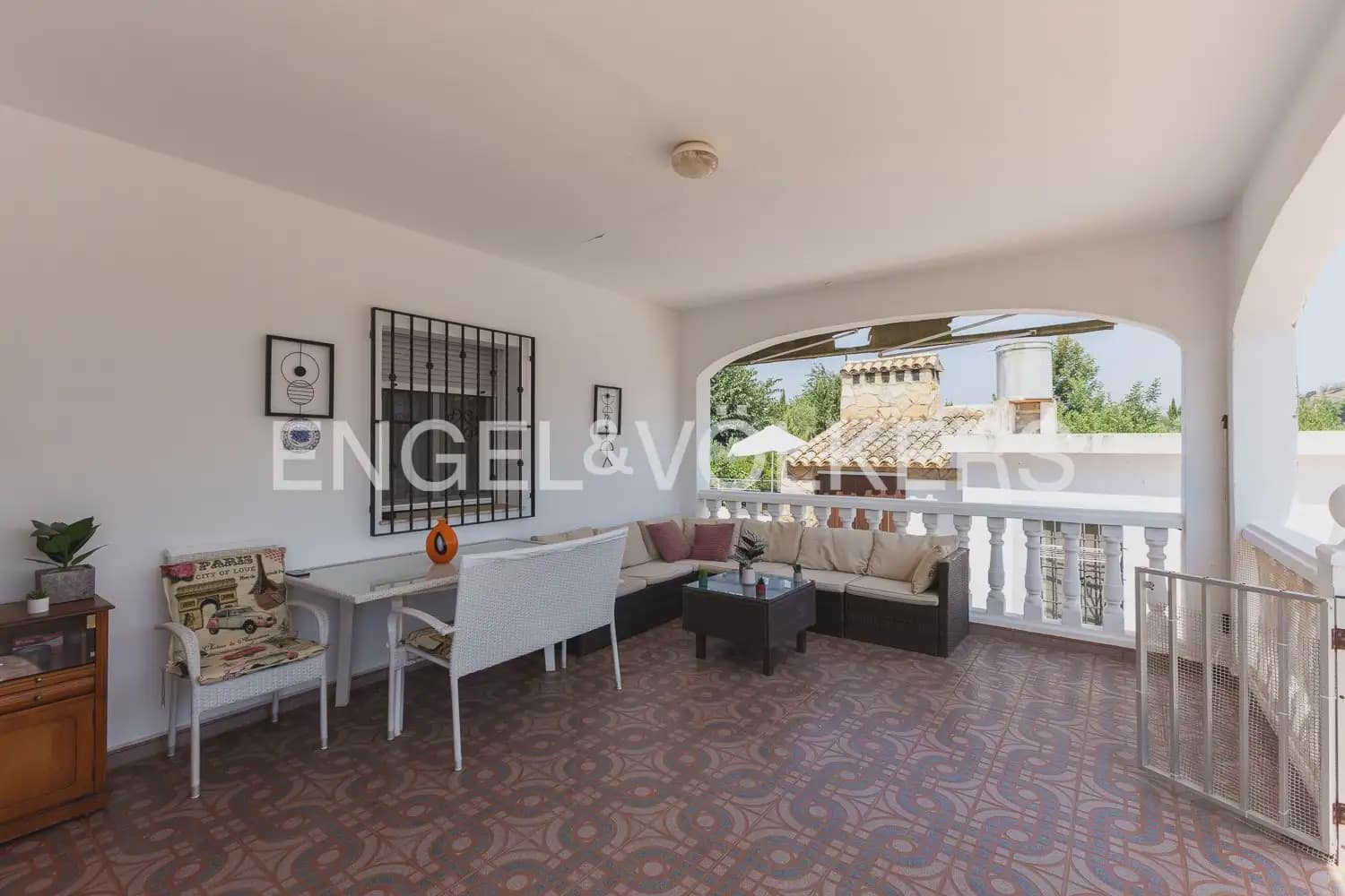 5 sypialnia Finka/Dom wiejski na sprzedaż w Rafelguaraf z garażem - 298 000 € (Ref: 9997957)