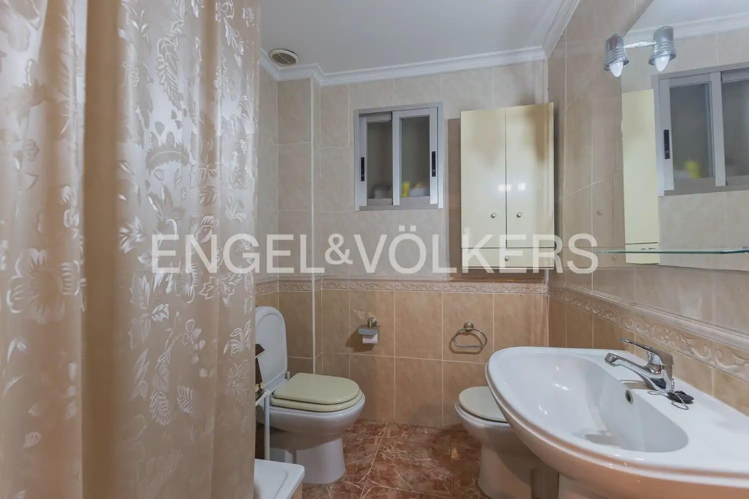 5 sypialnia Finka/Dom wiejski na sprzedaż w Rafelguaraf z garażem - 298 000 € (Ref: 9997957)