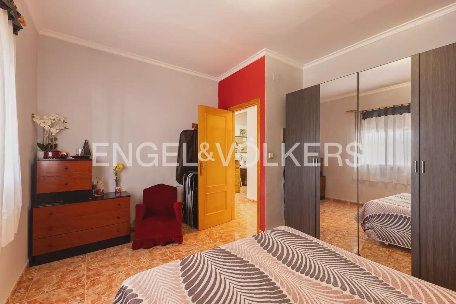 5 sypialnia Finka/Dom wiejski na sprzedaż w Rafelguaraf z garażem - 298 000 € (Ref: 9997957)