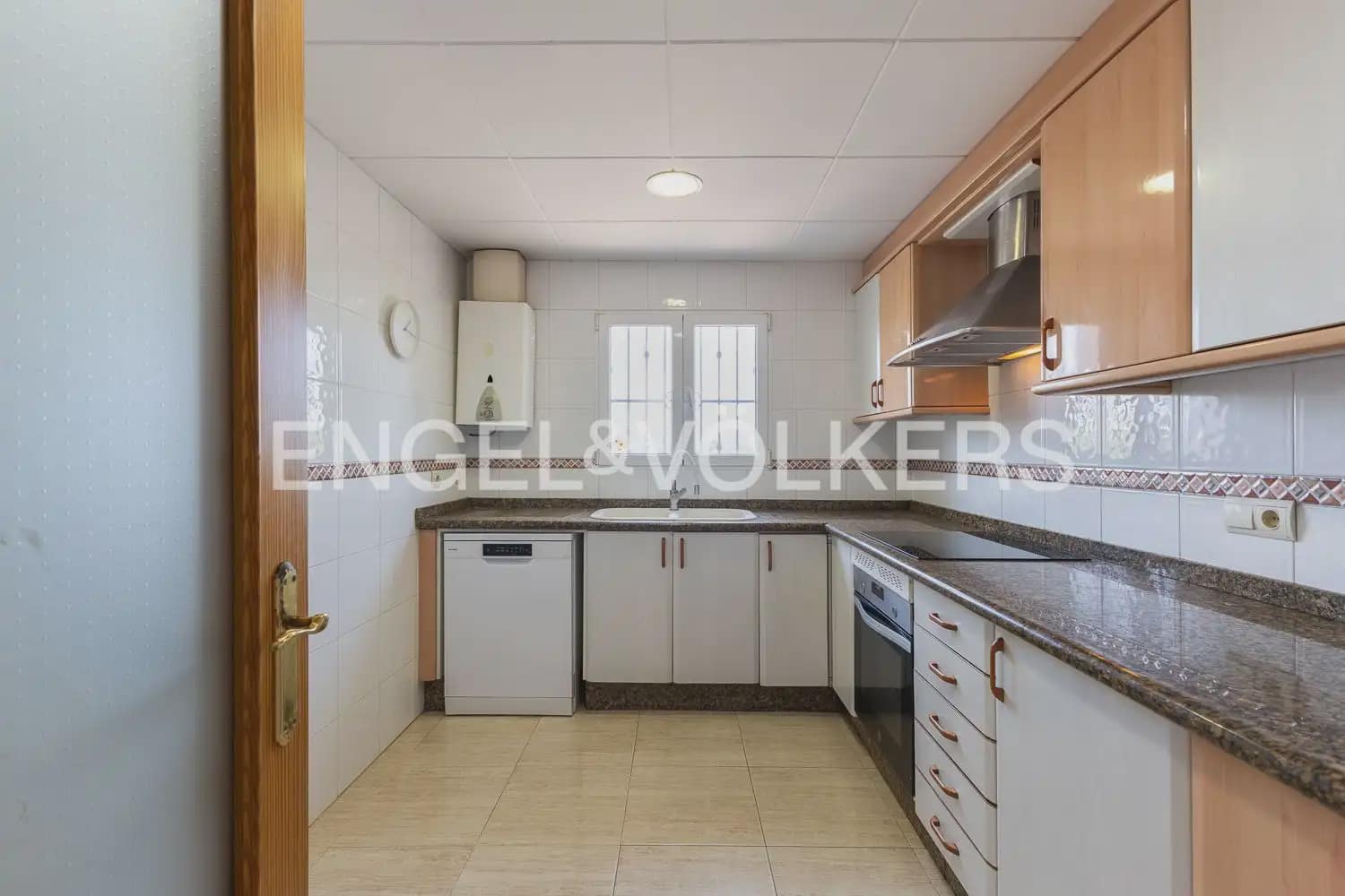5 sypialnia Finka/Dom wiejski na sprzedaż w Rafelguaraf z garażem - 298 000 € (Ref: 9997957)