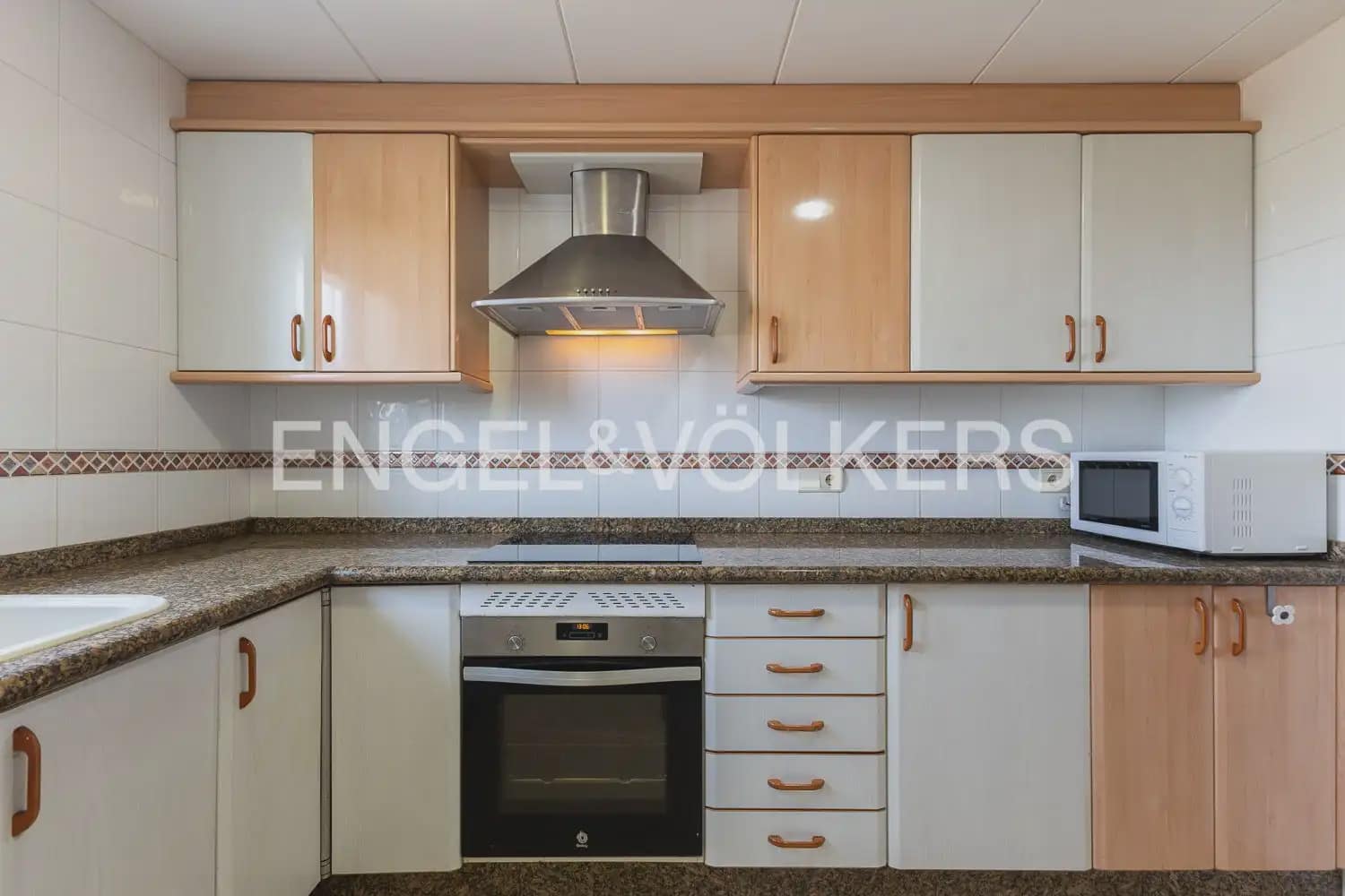 5 sypialnia Finka/Dom wiejski na sprzedaż w Rafelguaraf z garażem - 298 000 € (Ref: 9997957)
