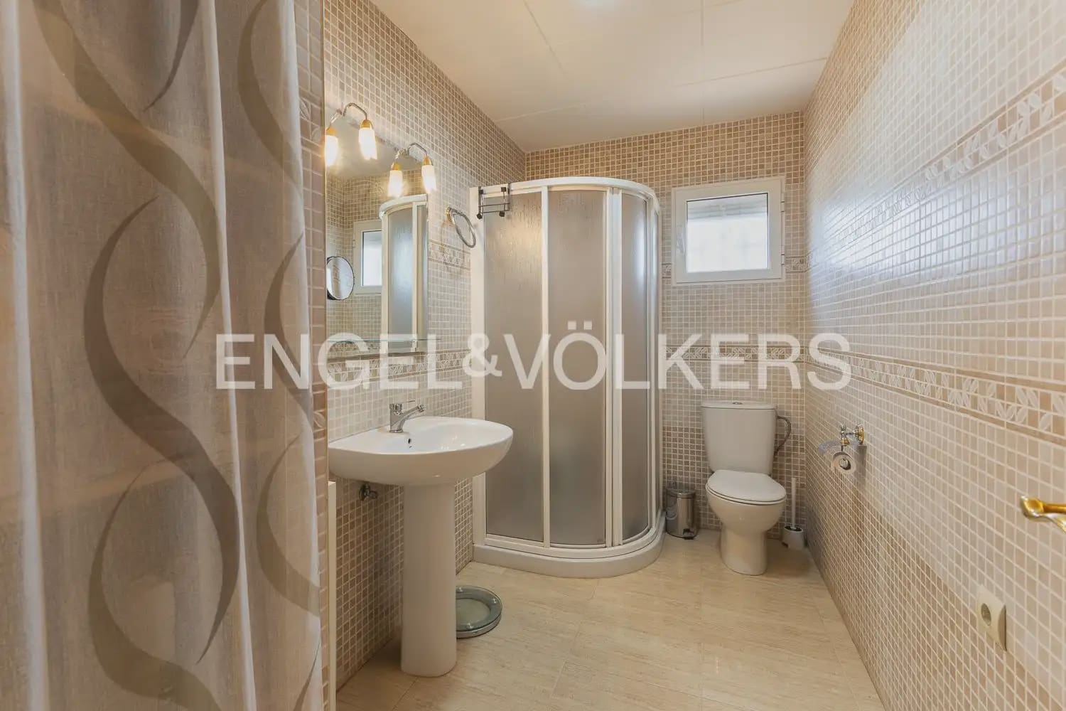 5 sypialnia Finka/Dom wiejski na sprzedaż w Rafelguaraf z garażem - 298 000 € (Ref: 9997957)