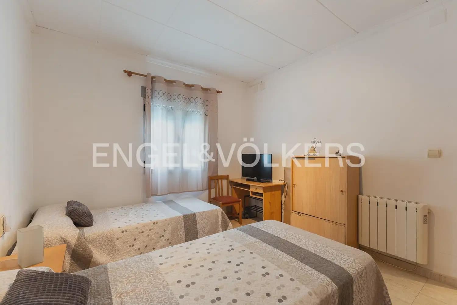 5 sypialnia Finka/Dom wiejski na sprzedaż w Rafelguaraf z garażem - 298 000 € (Ref: 9997957)