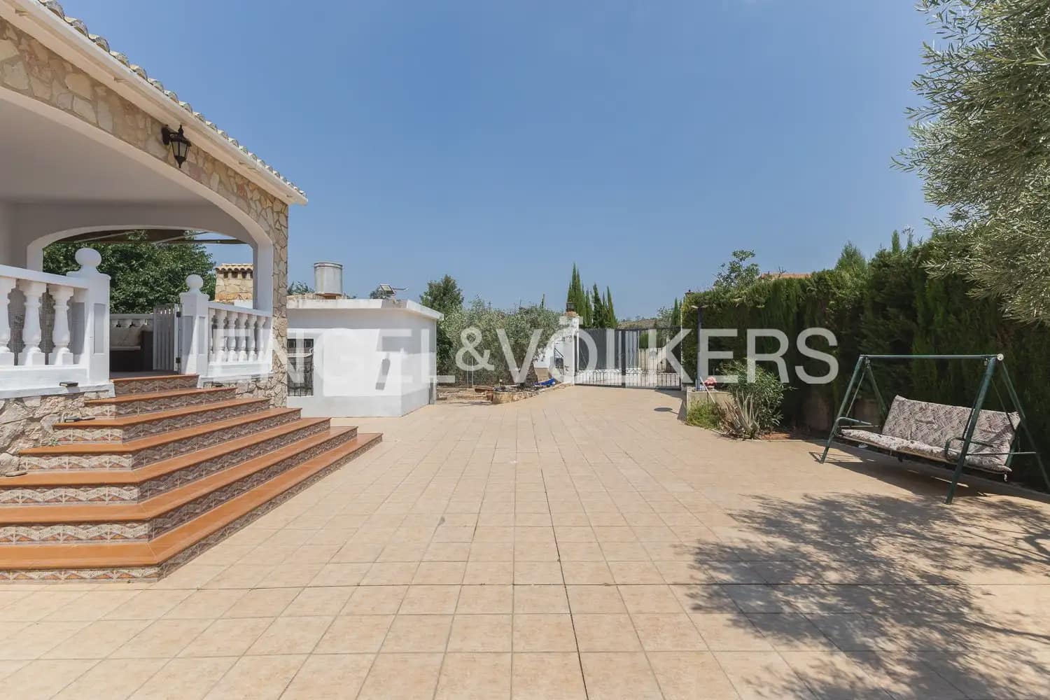 5 sypialnia Finka/Dom wiejski na sprzedaż w Rafelguaraf z garażem - 298 000 € (Ref: 9997957)