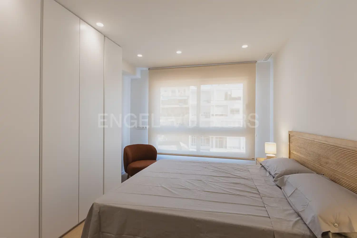 4 soverom Leilighet til leie i Valencia by med garasje - € 3 500 (Ref: 9999090)