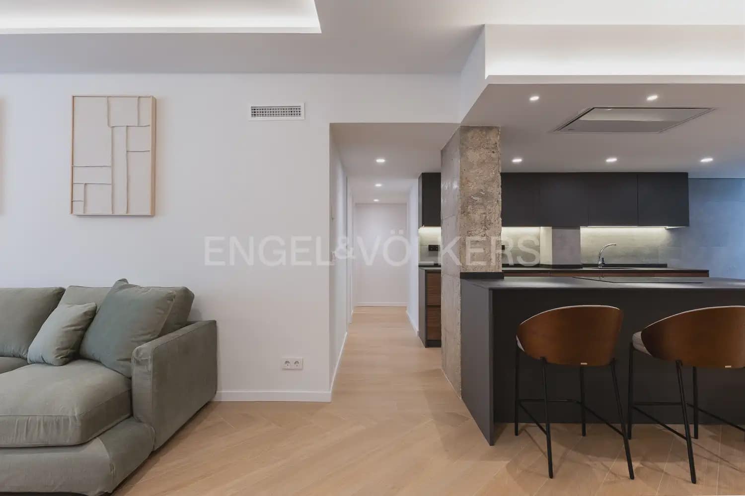 4 soverom Leilighet til leie i Valencia by med garasje - € 3 500 (Ref: 9999090)