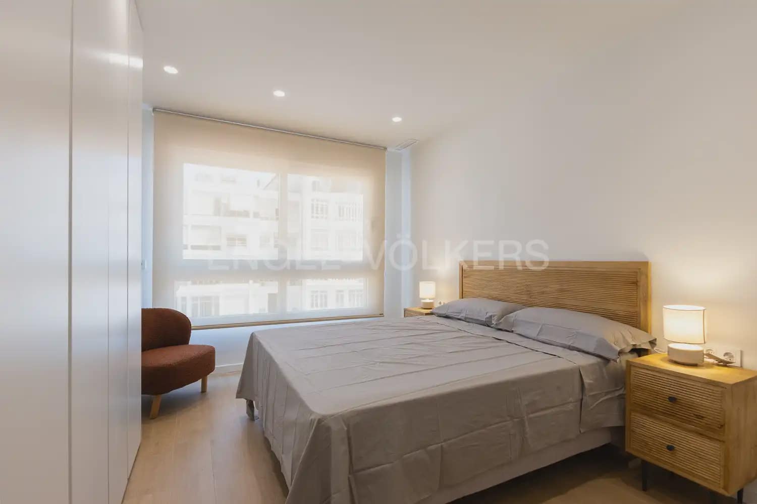 4 soverom Leilighet til leie i Valencia by med garasje - € 3 500 (Ref: 9999090)