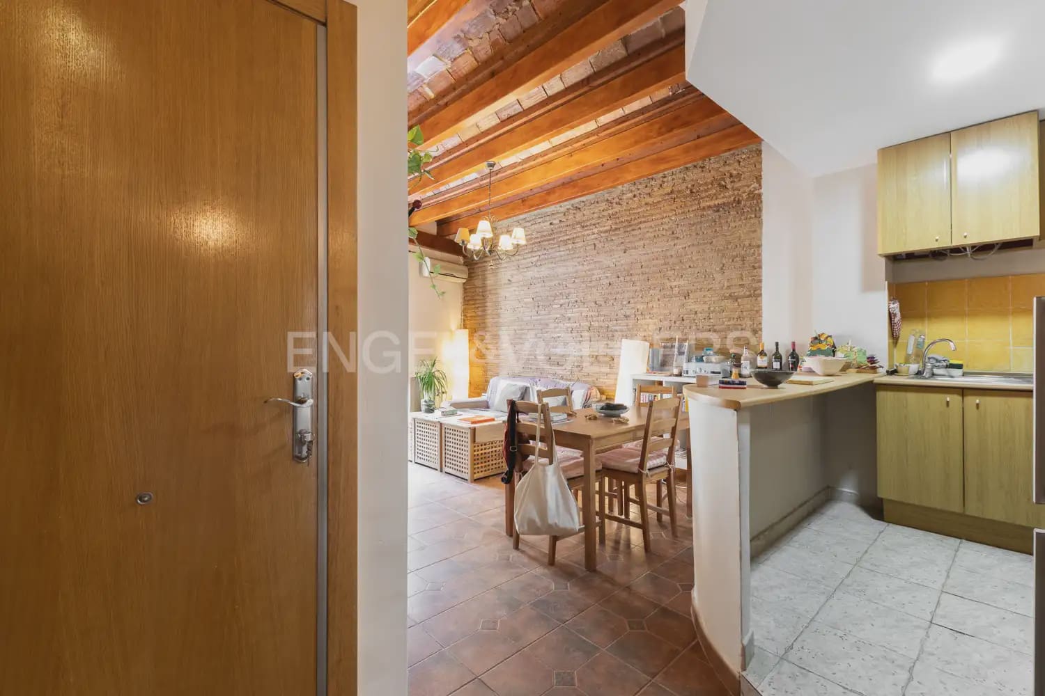 2 soveværelse Lejlighed til leje i Valencia by - € 1.400 (Ref: 9999091)