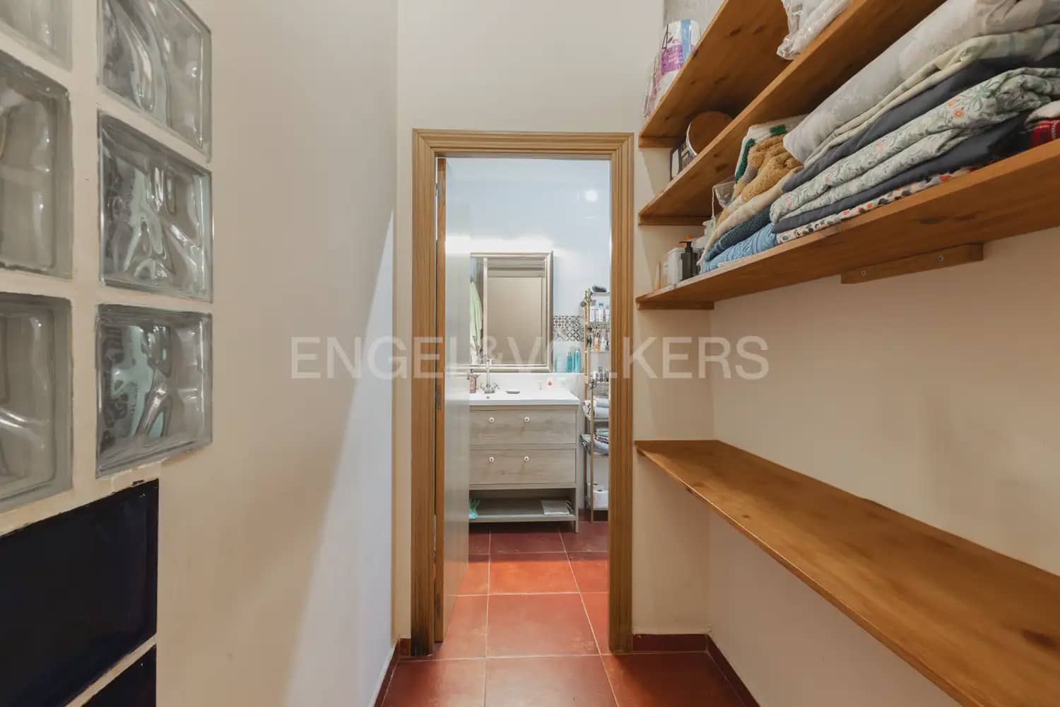 2 soveværelse Lejlighed til leje i Valencia by - € 1.400 (Ref: 9999091)