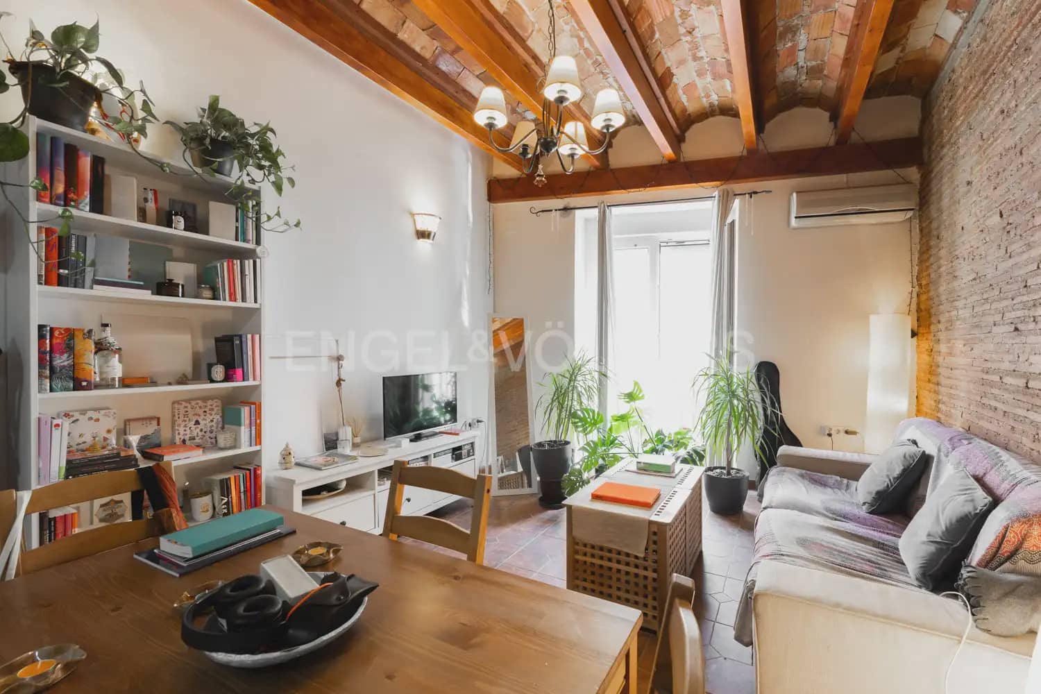 2 soveværelse Lejlighed til leje i Valencia by - € 1.400 (Ref: 9999091)
