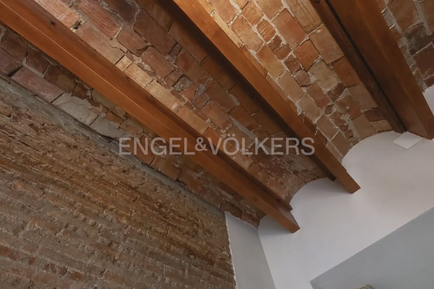 2 soveværelse Lejlighed til leje i Valencia by - € 1.400 (Ref: 9999091)