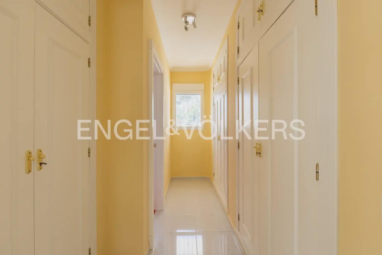 9 bedroom Finca/Country House for sale in Betera with garage - € 1,555,000 (Ref: 9999092)