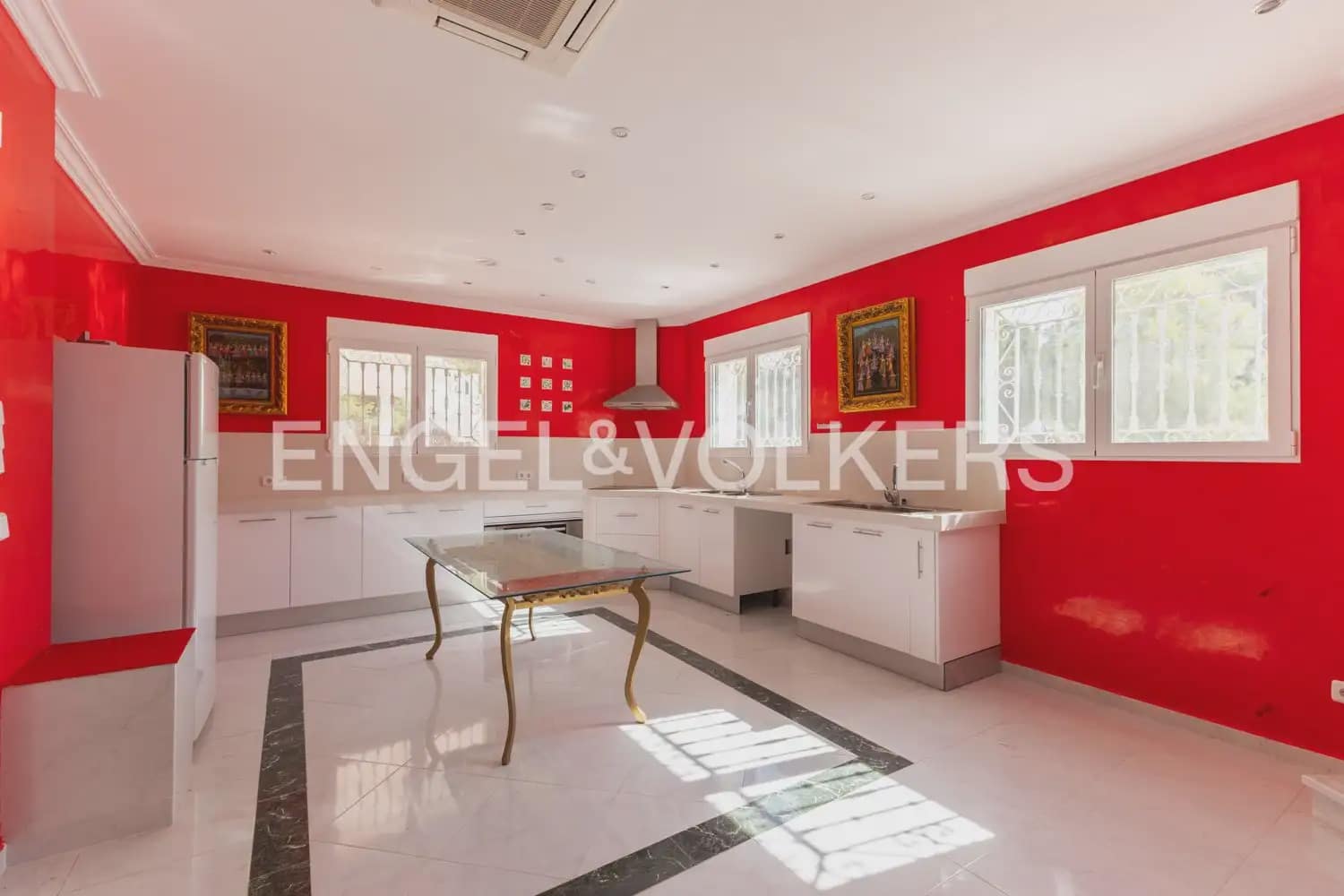 9 bedroom Finca/Country House for sale in Betera with garage - € 1,555,000 (Ref: 9999092)