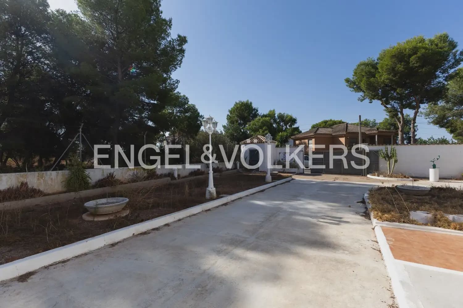 9 bedroom Finca/Country House for sale in Betera with garage - € 1,555,000 (Ref: 9999092)