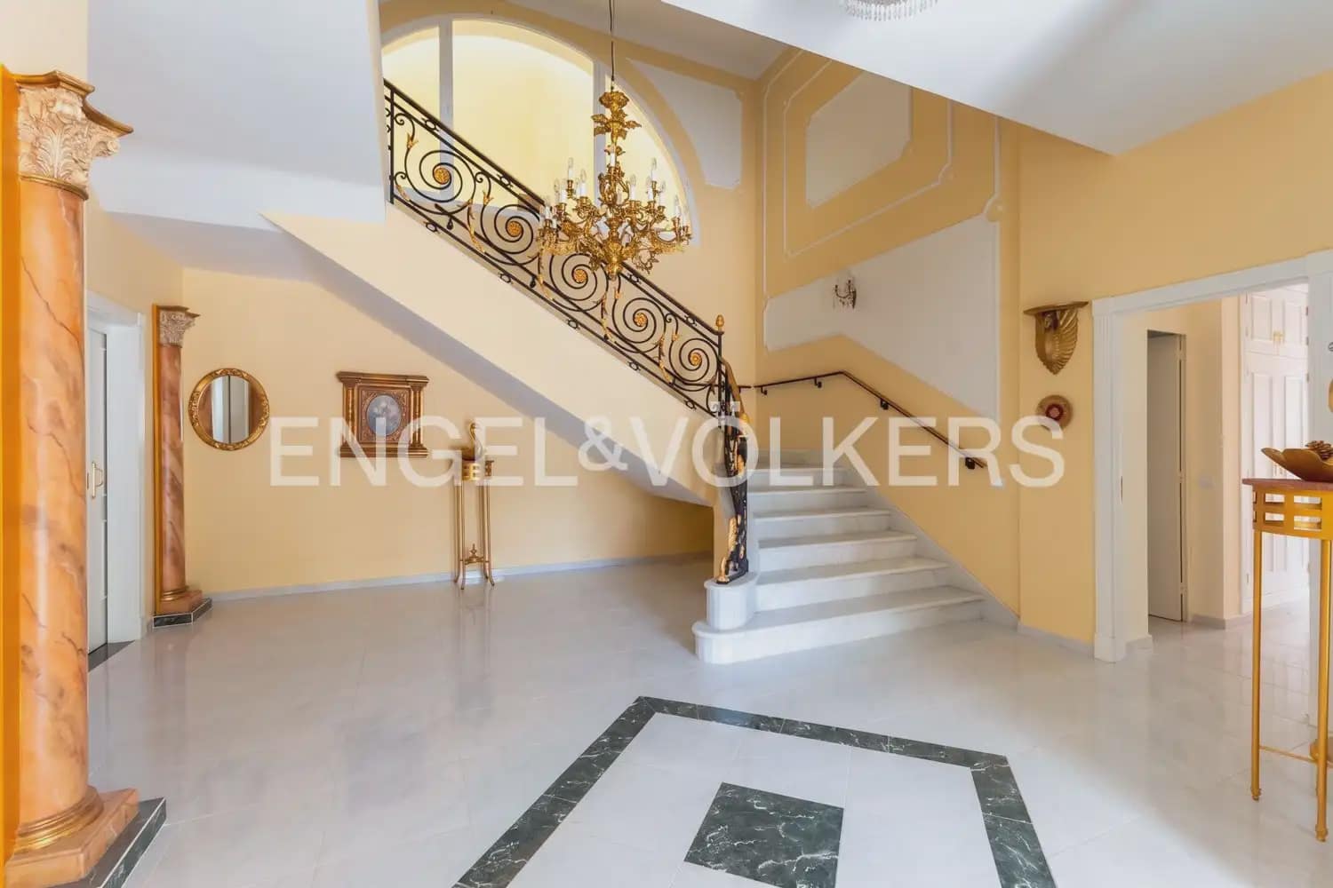 9 bedroom Finca/Country House for sale in Betera with garage - € 1,555,000 (Ref: 9999092)
