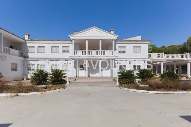 9 bedroom Finca/Country House for sale in Bétera with garage - € 1,555,000 (Ref: 9999092)