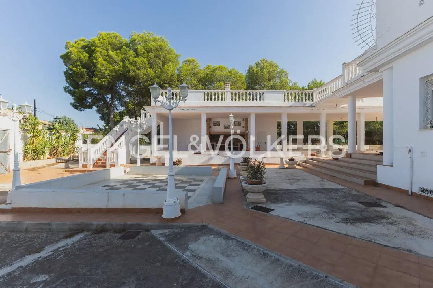9 bedroom Finca/Country House for sale in Betera with garage - € 1,555,000 (Ref: 9999092)