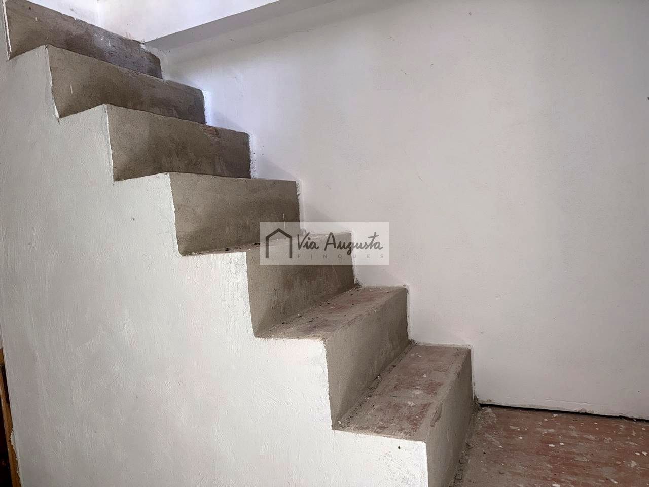 4 slaapkamer Villa te koop in Alfara de Carles - € 115.000 (Ref: 10019548)