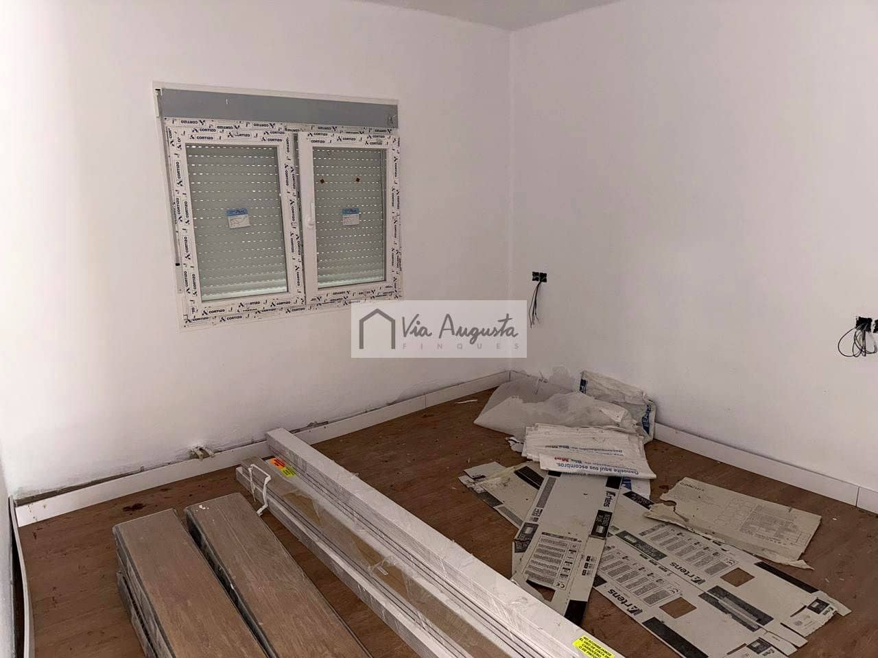 4 slaapkamer Villa te koop in Alfara de Carles - € 115.000 (Ref: 10019548)