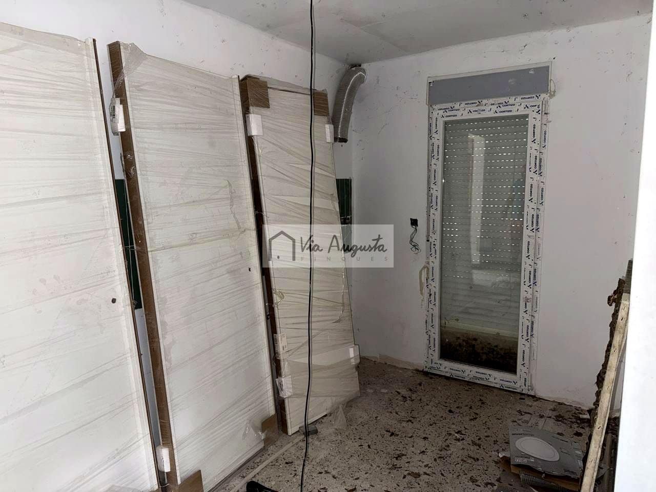 4 slaapkamer Villa te koop in Alfara de Carles - € 115.000 (Ref: 10019548)