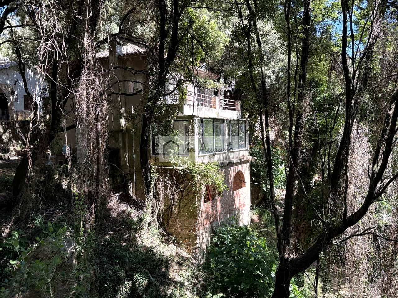 4 slaapkamer Villa te koop in Alfara de Carles - € 115.000 (Ref: 10019548)